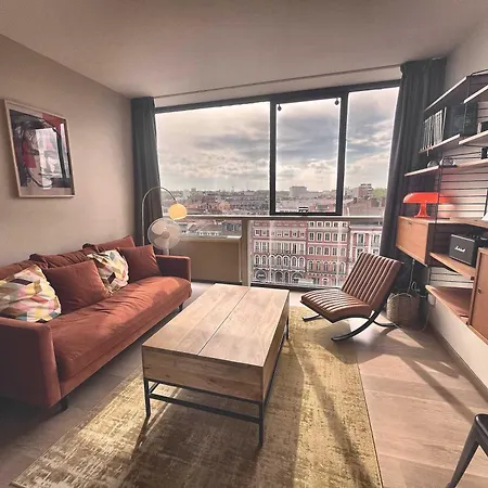 The Manhattan - 2p- Modern Comfort & Prime Location Apartment